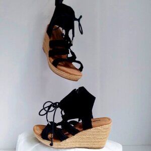 Minnetonka Black Suede Gladiator Style Wedge Sandals with Tassles & Fringes Sz8